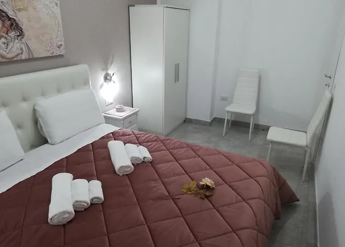 公寓 Angela Apartments 01 *